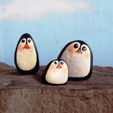 Роспись на камнях. Пингвины.